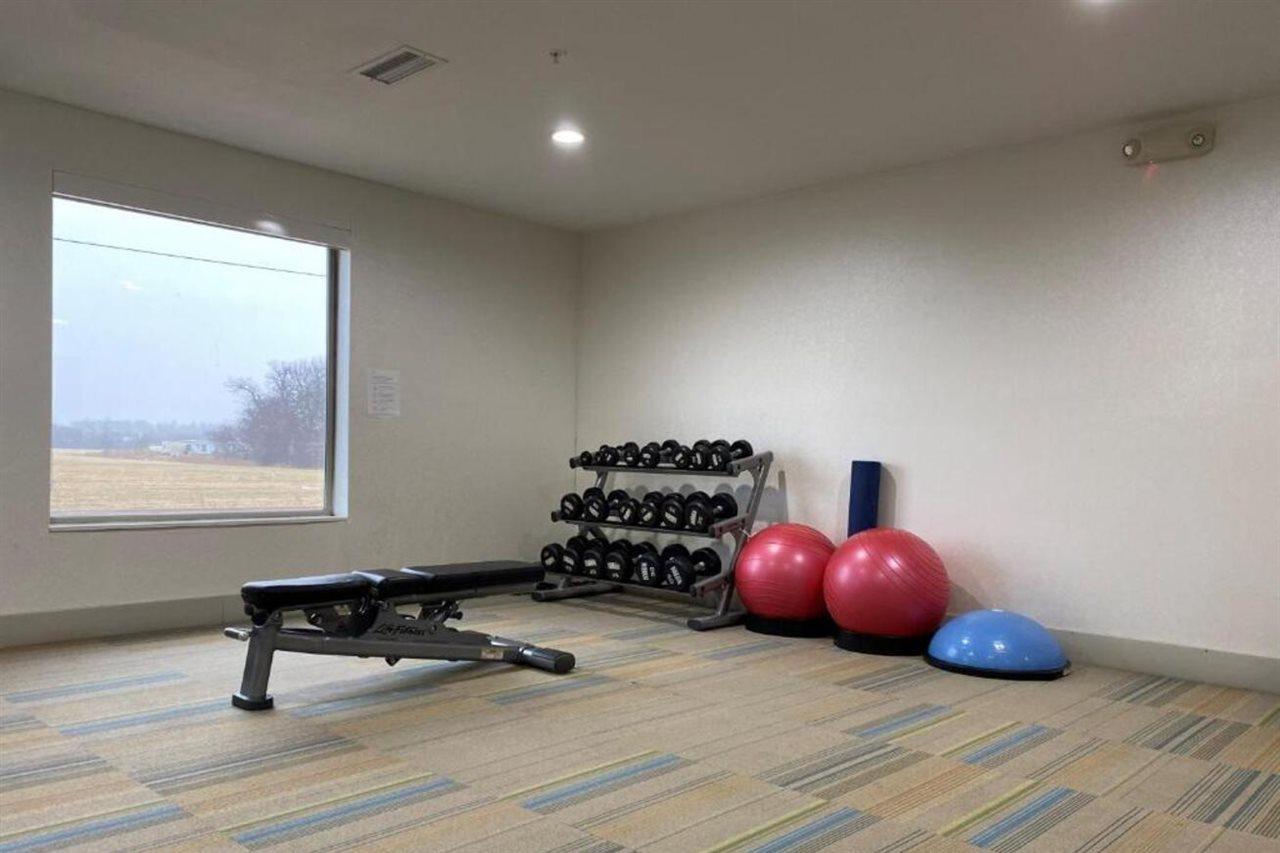 Holiday Inn Express And Suites Hotel - Pauls Valley By Ihg Εξωτερικό φωτογραφία